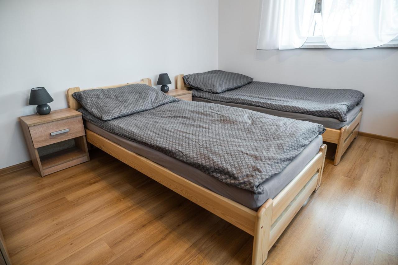 Dwa Karpie Homestay Jedlicze